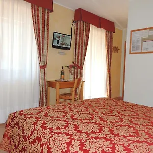 *** Hotel Eden Italy